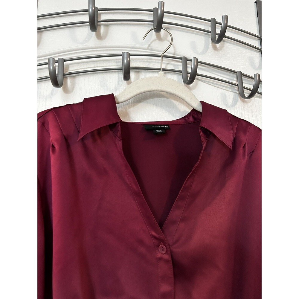 East 5th Women's Blouse PXL Button Down Long Sleeve Style Red Pleated  Front EUC - Picture 3 of 10